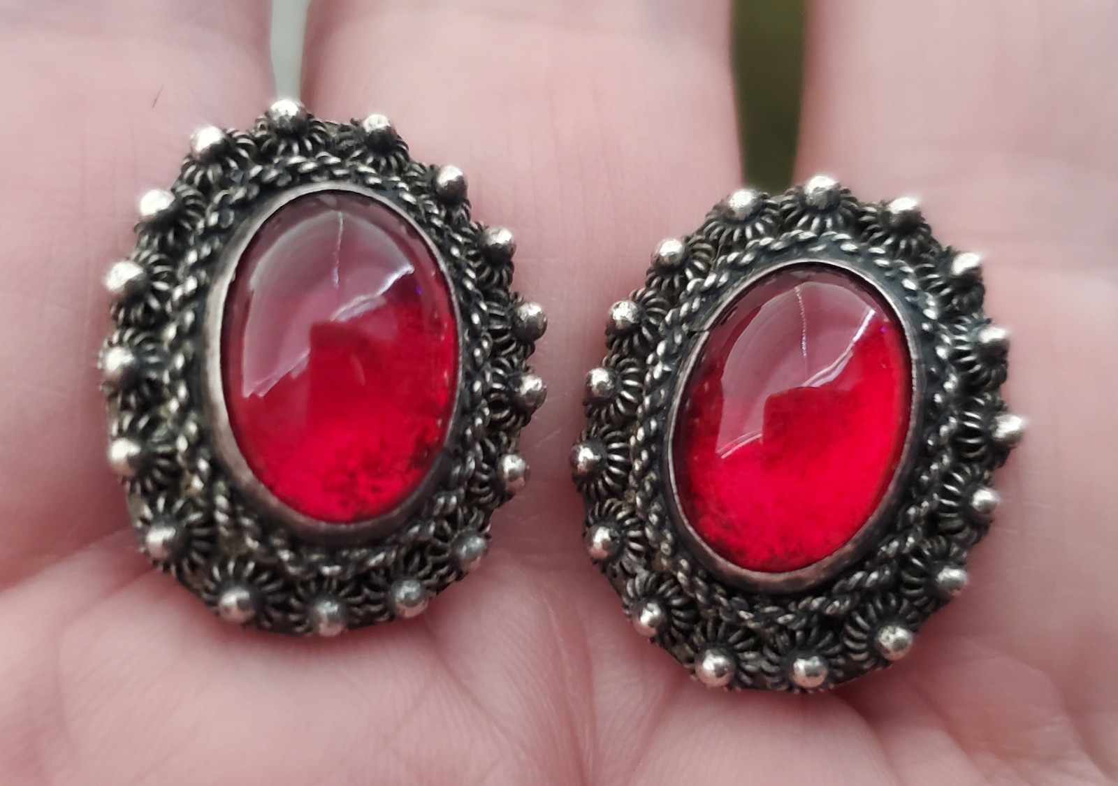 Vintage Antique Chinese Export Ruby Red Peking Glass Silver Cannetille Earrings