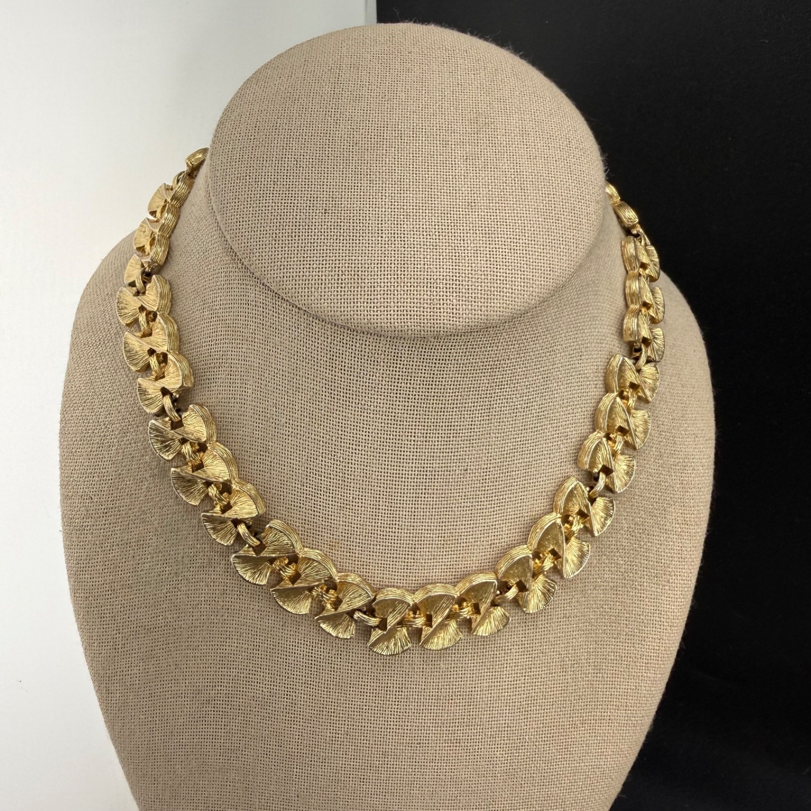 Vintage Monet Necklace Gold Tone Adjustable Signed 16”