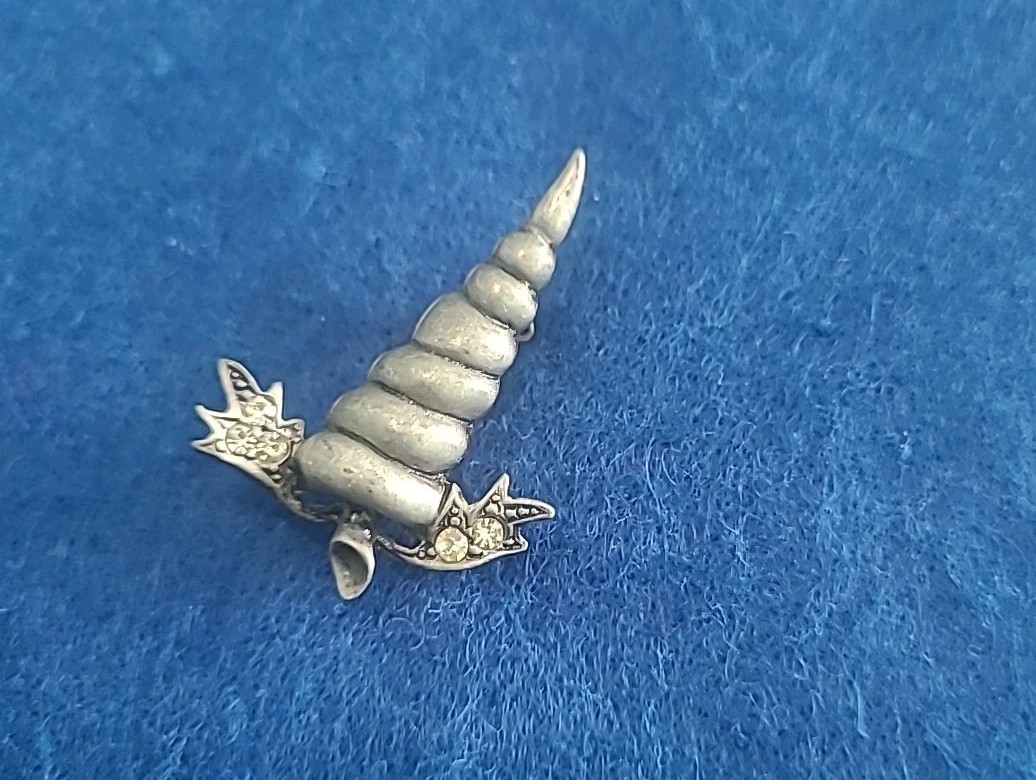 Fun Vintage Pewter Carrot w/Crystal Rhinestone Leaves On Top Brooch Pin