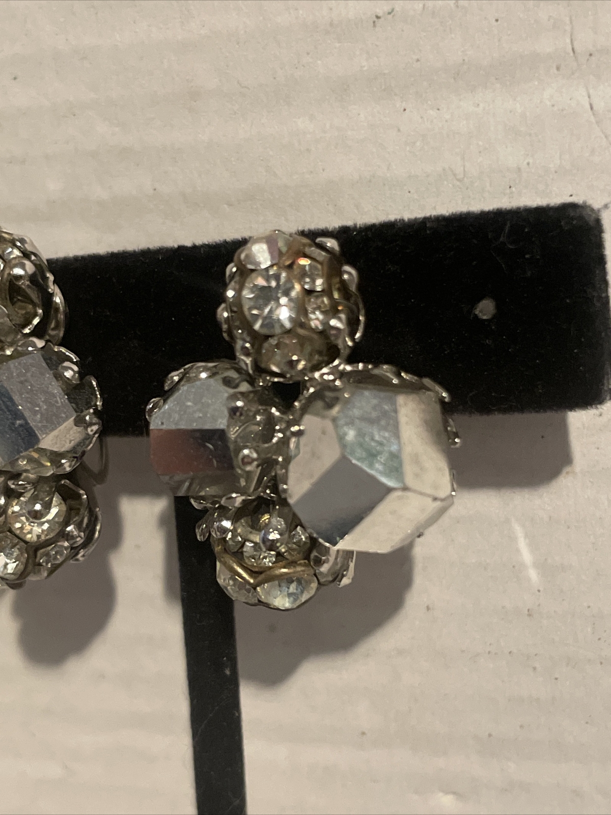 Vintage Vogue Clear Crystal And Rhinestone Silver Art Deco Beaded Clip Earrings
