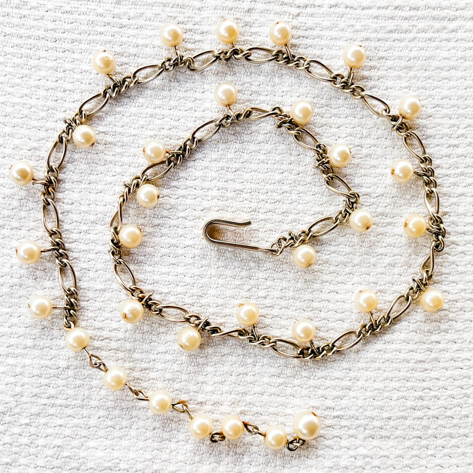 Vintage 1950s Faux Pearl Station Necklace Gold Tone Chain Romantic Cottagecore