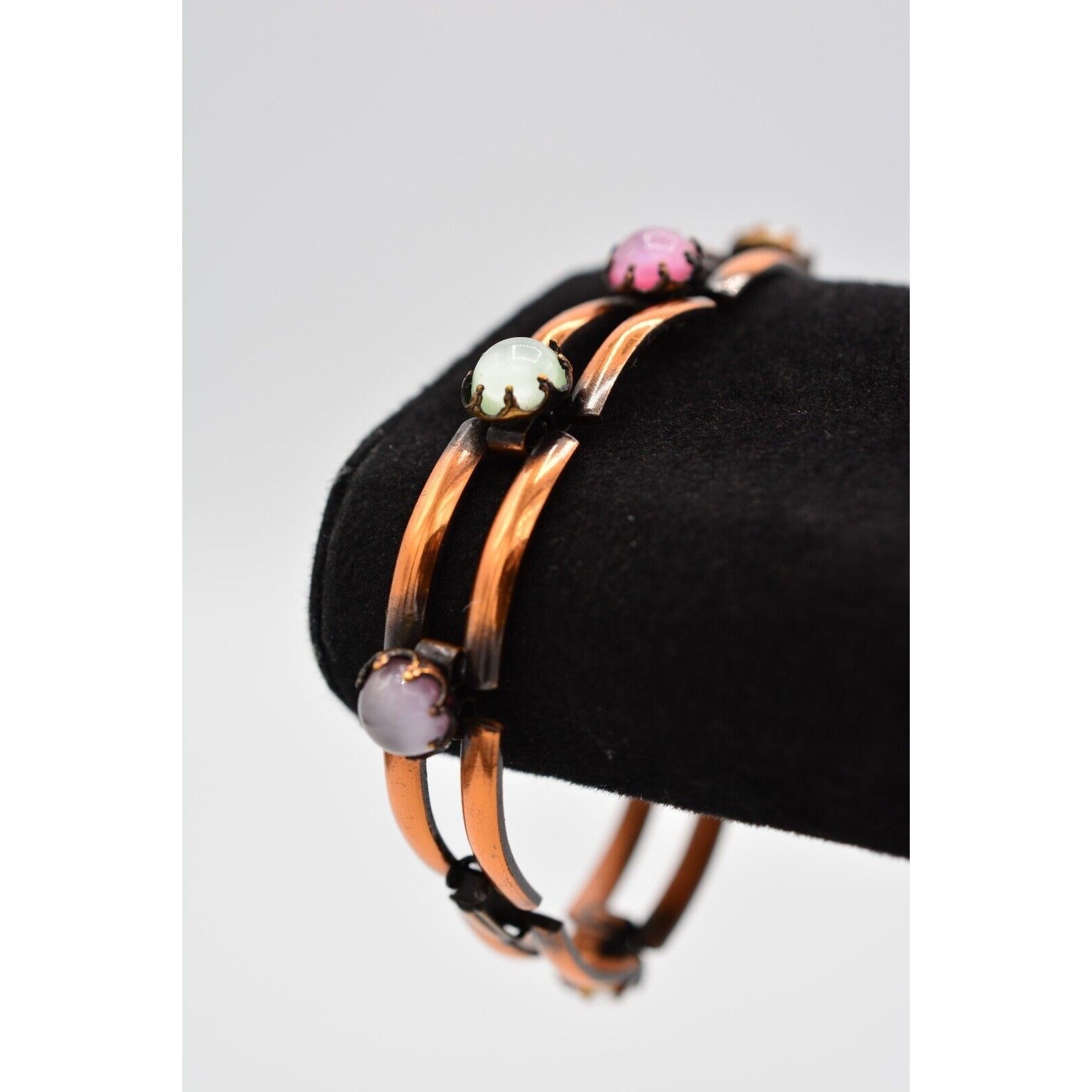 Vintage Cabochon Bracelet Copper Tone Pink White Linked Chain 1980s Bin8