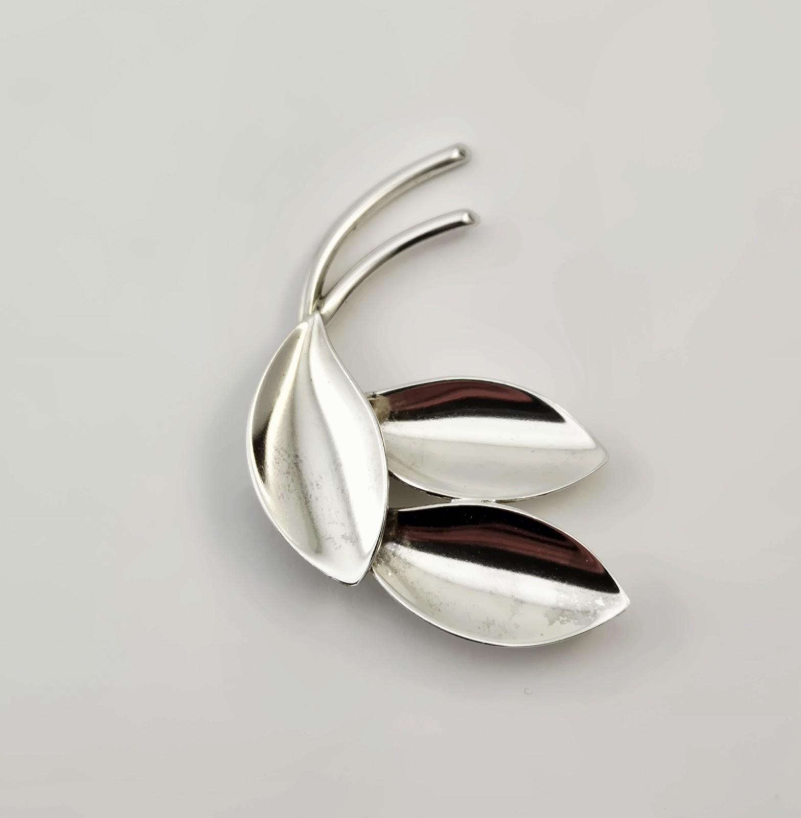 Vintage Aarre Krogh A&K Denmark Sterling Silver Leaf Pin Nature Brooch – 6.8g