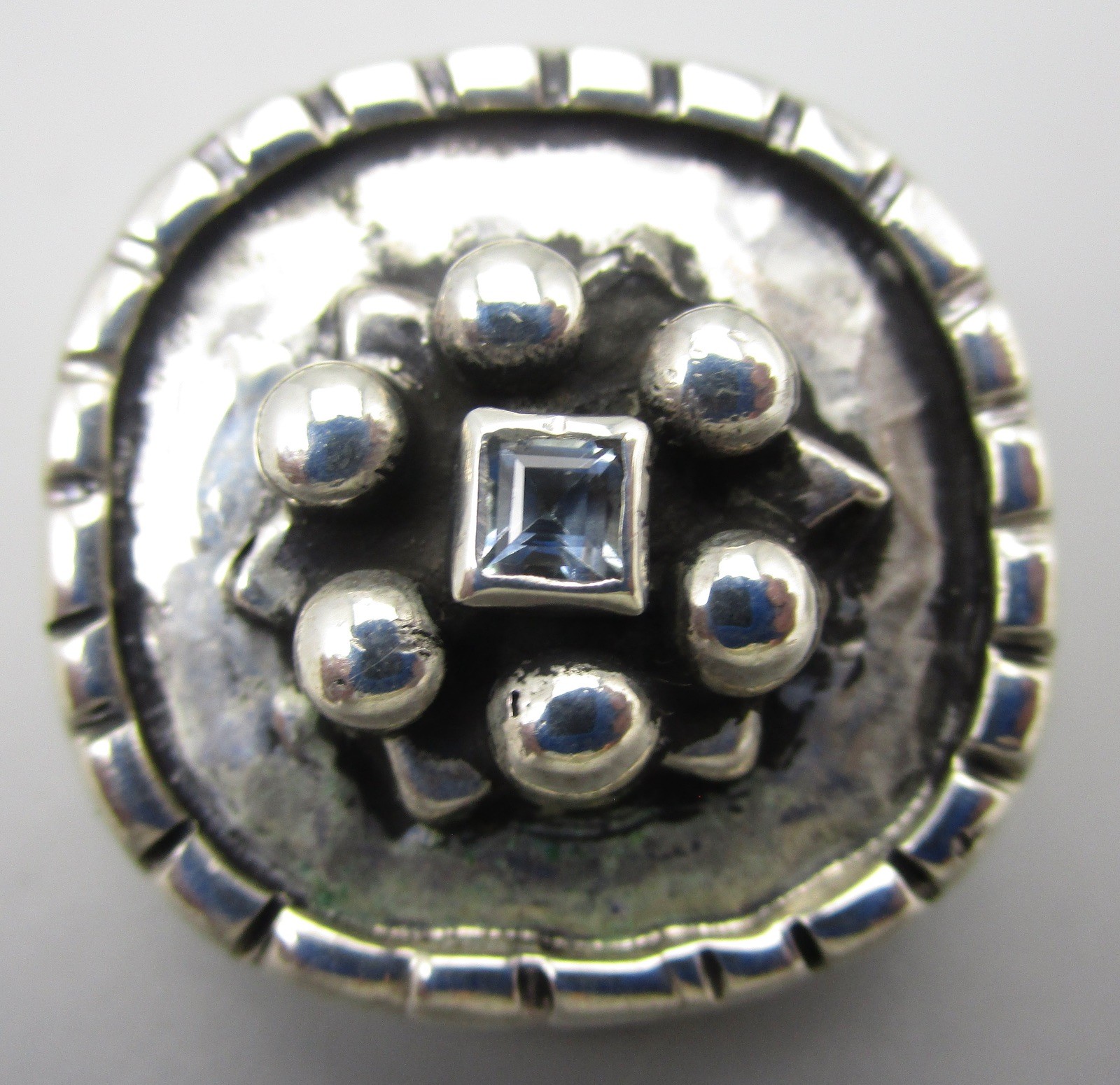 UNIQUE DIAN MALOUF STERLING SILVER BLUE TOPAZ CLIP ON EARRINGS 28G