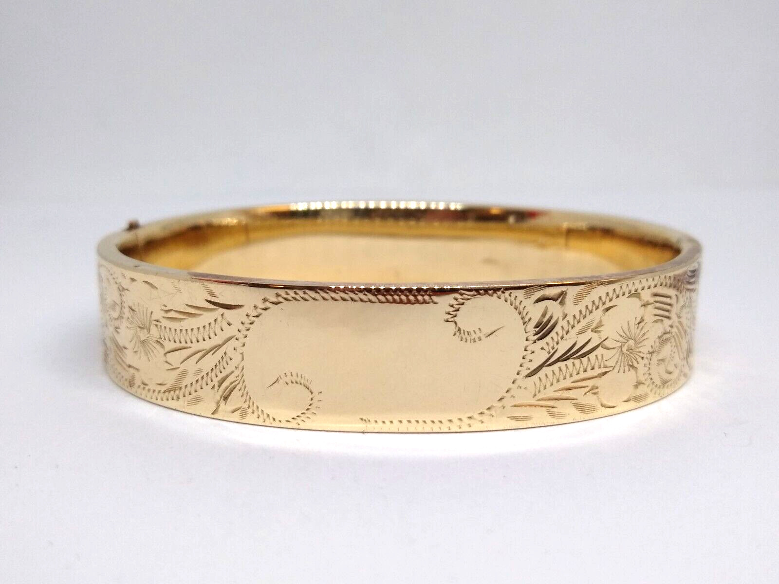 Vintage, Daniel S. Rine, 14K, Yellow Gold, Wide, Hand Engraved, Bangle Bracelet.
