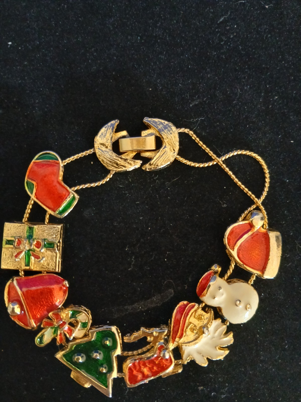 Vtg. X-MASS enamel slide charm bracelet, Santa, Tree, & present,sock 7 “L ,5/8”.