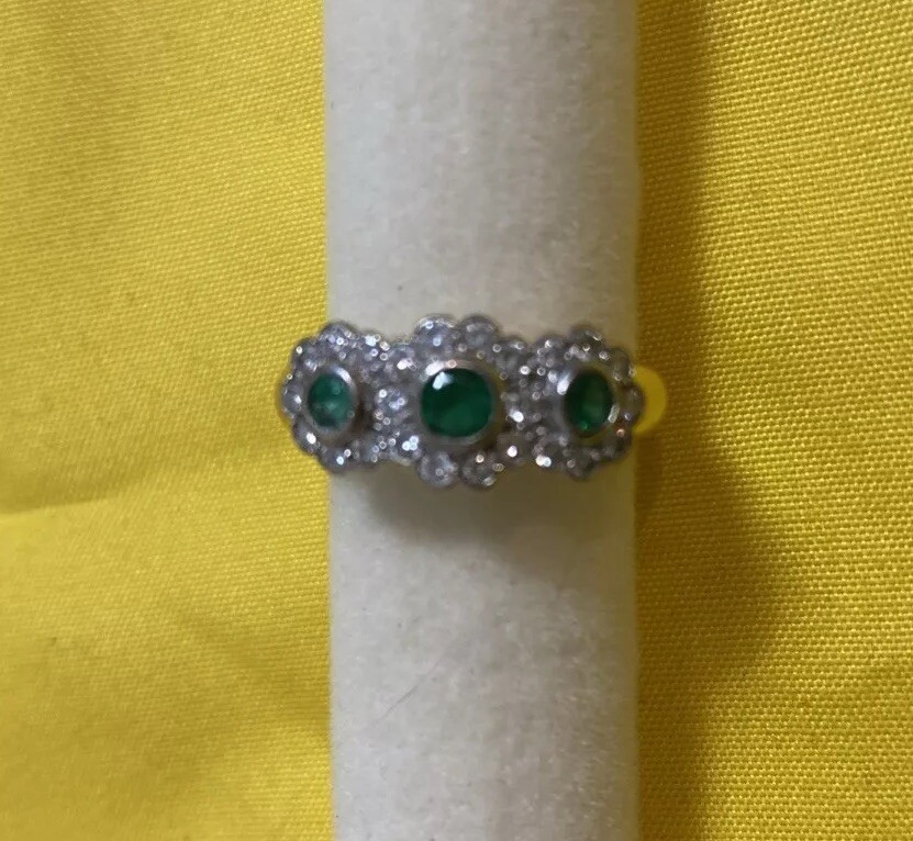 18K Lady’s Gemstone Fashion Ring Featuring 3Round Brilliant Cut Emerald Gemstone