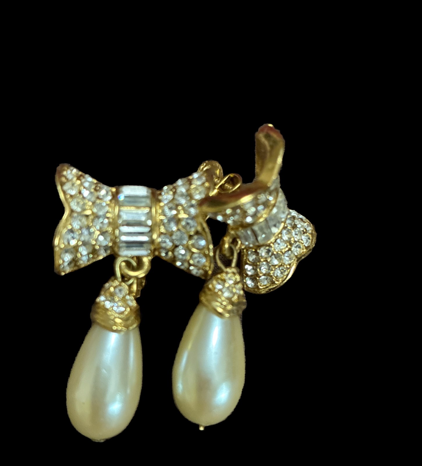 VINTAGE PATENT #3176475 FAUX-PEARL ADJUSTABLE CLIP-ON EARRINGS~Gold TONE Bow