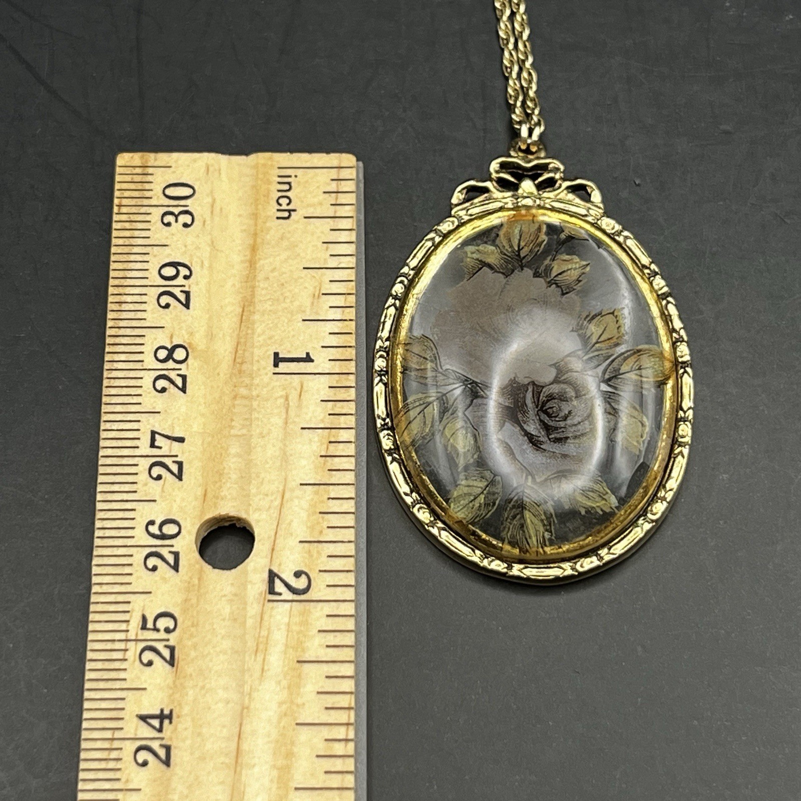 1928 Jewelry Victorian Style Rose Pendant Necklace Gold Tone Glass *READ NOTES