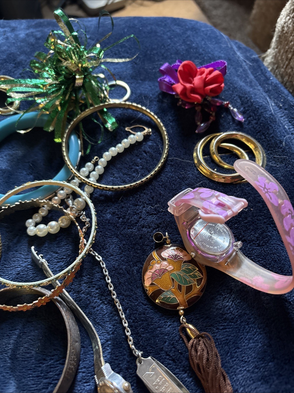 3lbs Custome Jewelry Lot Vintage Pins Braclets Necklaces 50s 60s 70s 80s #1