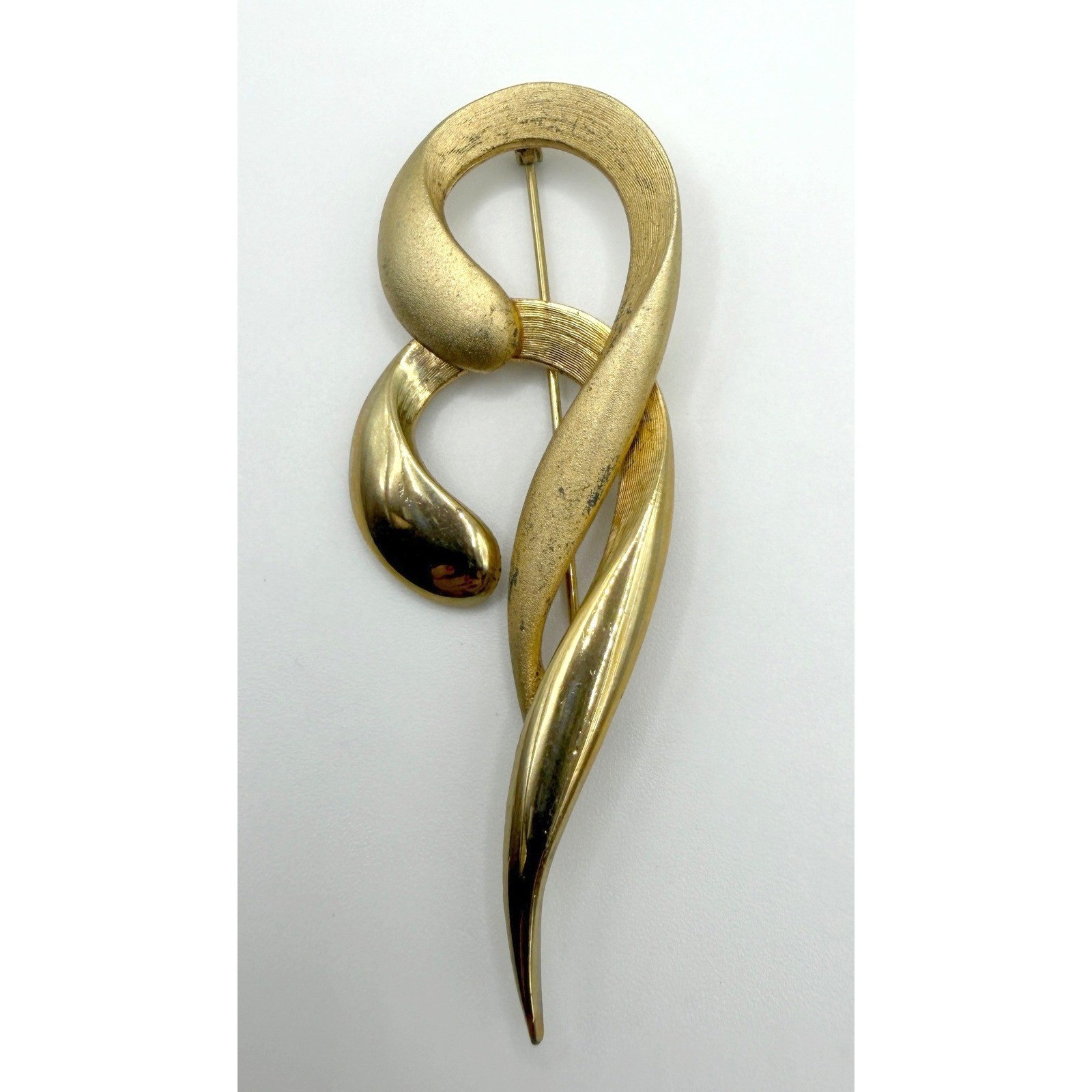 Vintage 80s Gold Tone Abstract Sculptural Brooch 4.25″ Statement