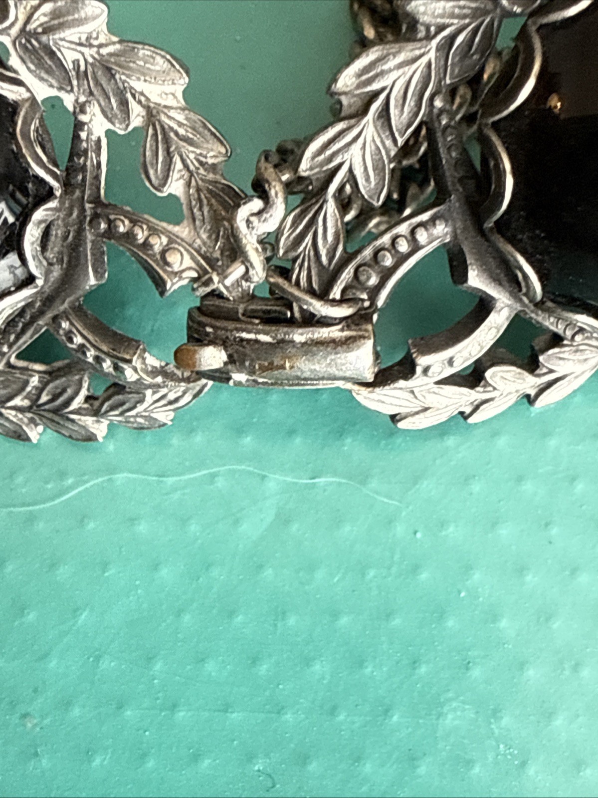 Silver Tone floral vintage panel bracelet with black stones 7”