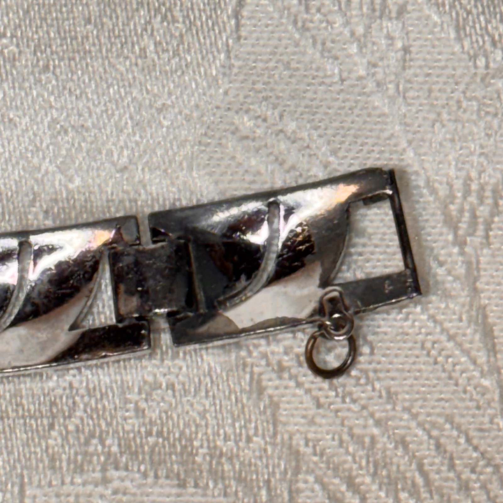 BRACELET rhinestone silvertone metal vintage fold over clasp safety chain