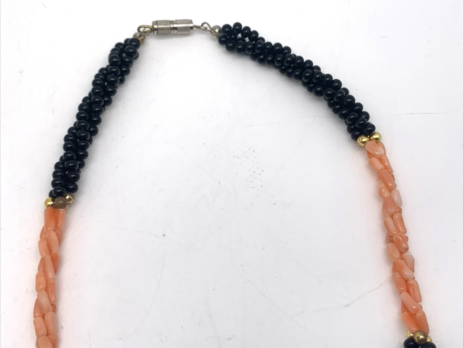 Vintage Twisted 3 Strand Coral & Onyx Beaded 30″ Necklace