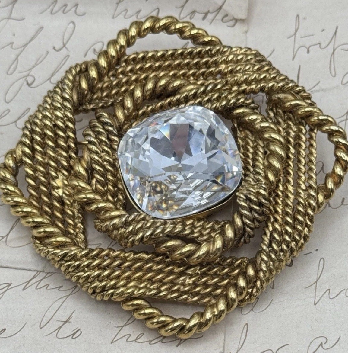 Large Brooch Goldtone Knotted Rope Clear Center Rhinestone VINTAGE 90s