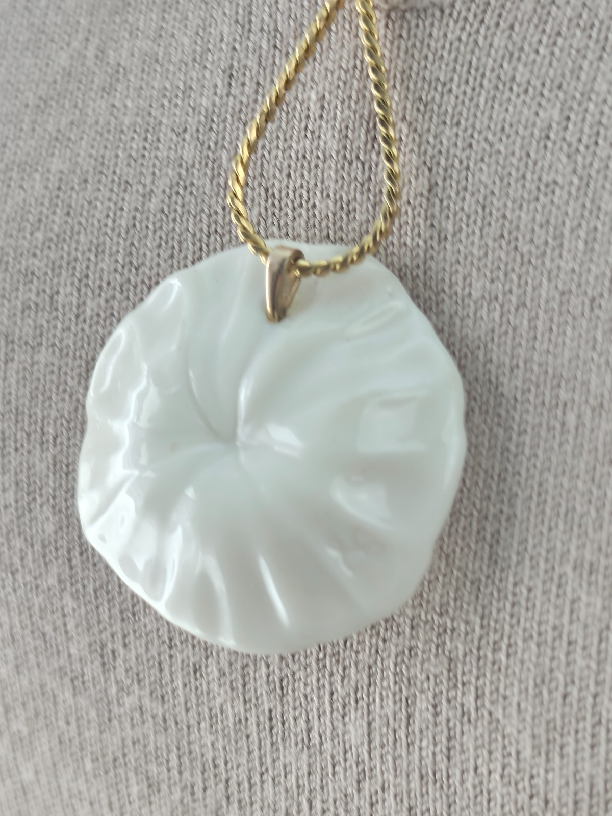 Vintage Lenox Fine China Poppy Pendant 24″ Gold Filled Snake Chain Necklace