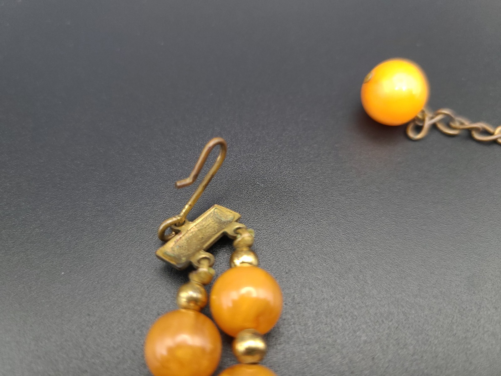 Vintage Tested Bakelite Butterscotch Double Strand Bead Necklace 16″