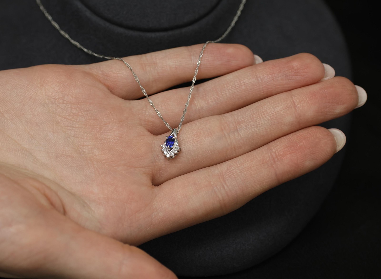 0.35ct Royal Blue Sapphire & 0.07ct Diamond 16 Inch Platinum Necklace, 2.87g
