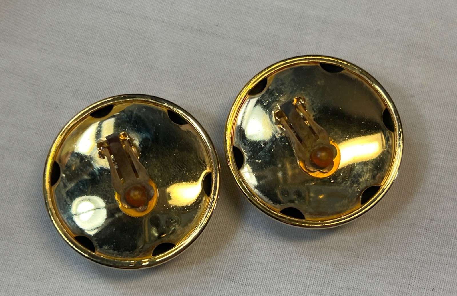 2 Sets Vintage Bright Gold Large Lightweight Metal Clip Earrings