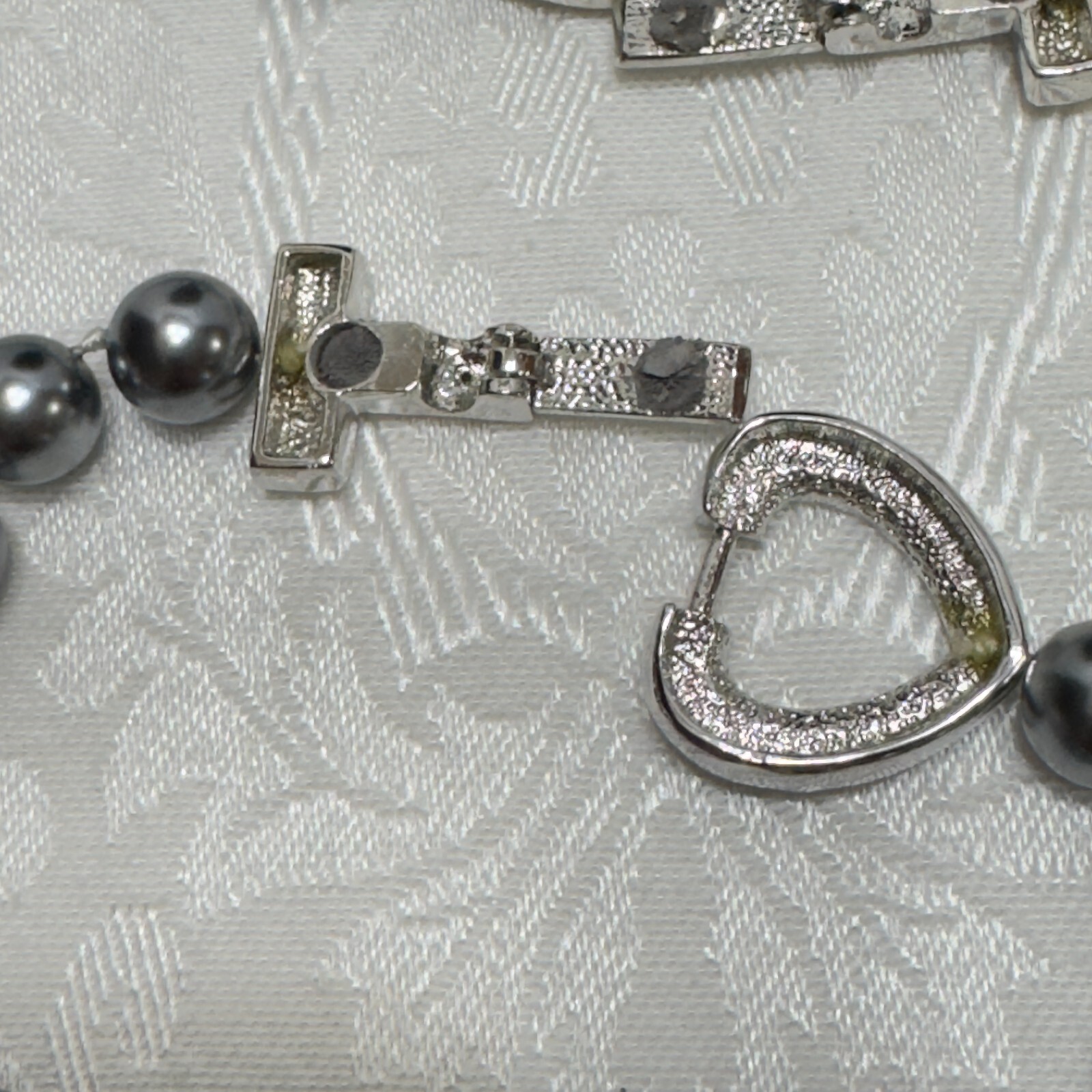 Faux Grey Gray Pearl Necklace And Bracelet Set Heart Lock Clasp Rhinestones