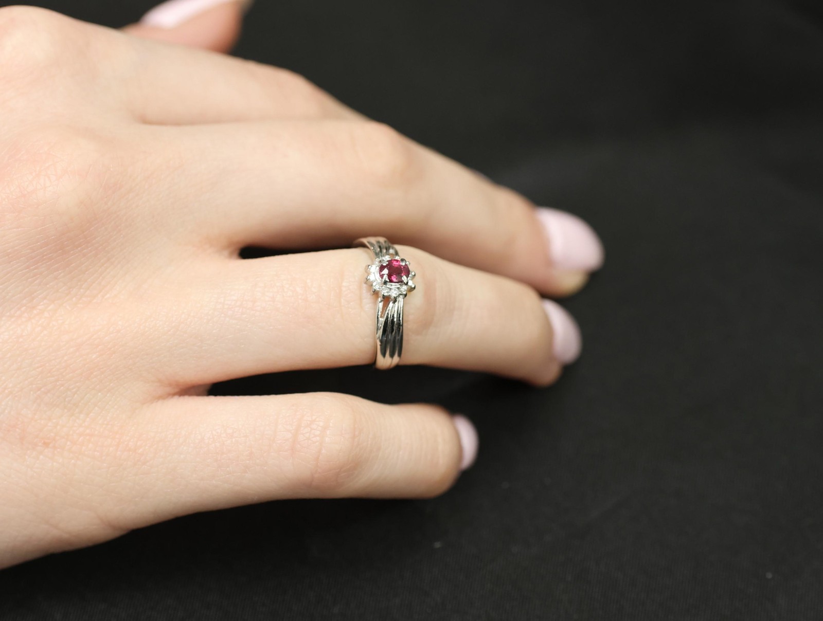 Vintage 0.35ct Intense Red Ruby & 0.09ct Diamond Platinum Ring Size 5.75