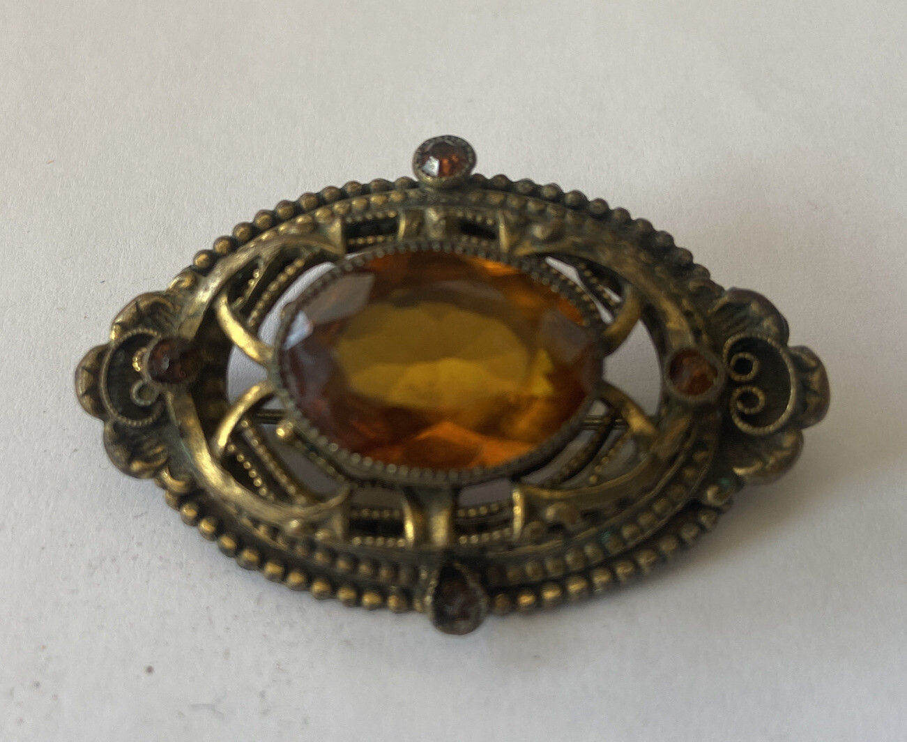 ANTIQUE VINTAGE ART DECO TOPAZ GLASS JEWELED BROOCH PIN almost 2″