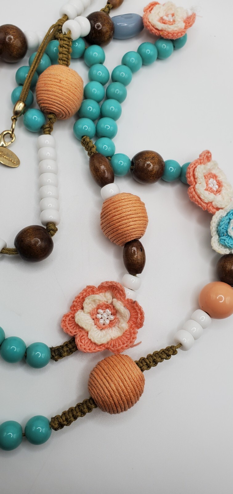 Vintage Plastic, Wood and Crochet Beaded Necklace 18″ Marked Gwen woo1