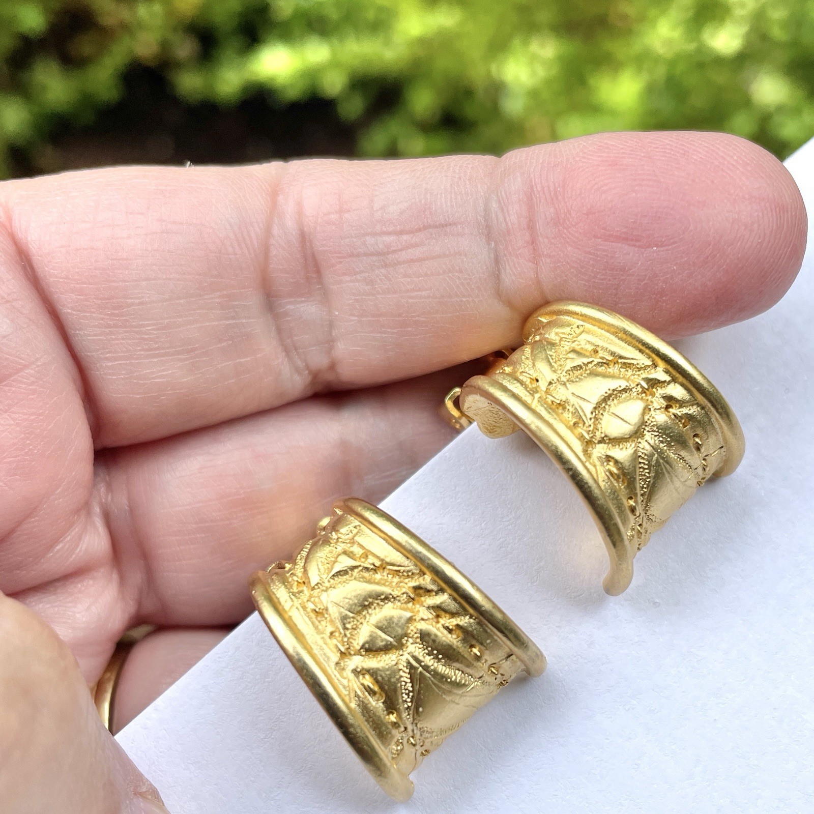 Vintage Orena Paris French Designer Runway Mogul Gold Tone Clip On Earrings