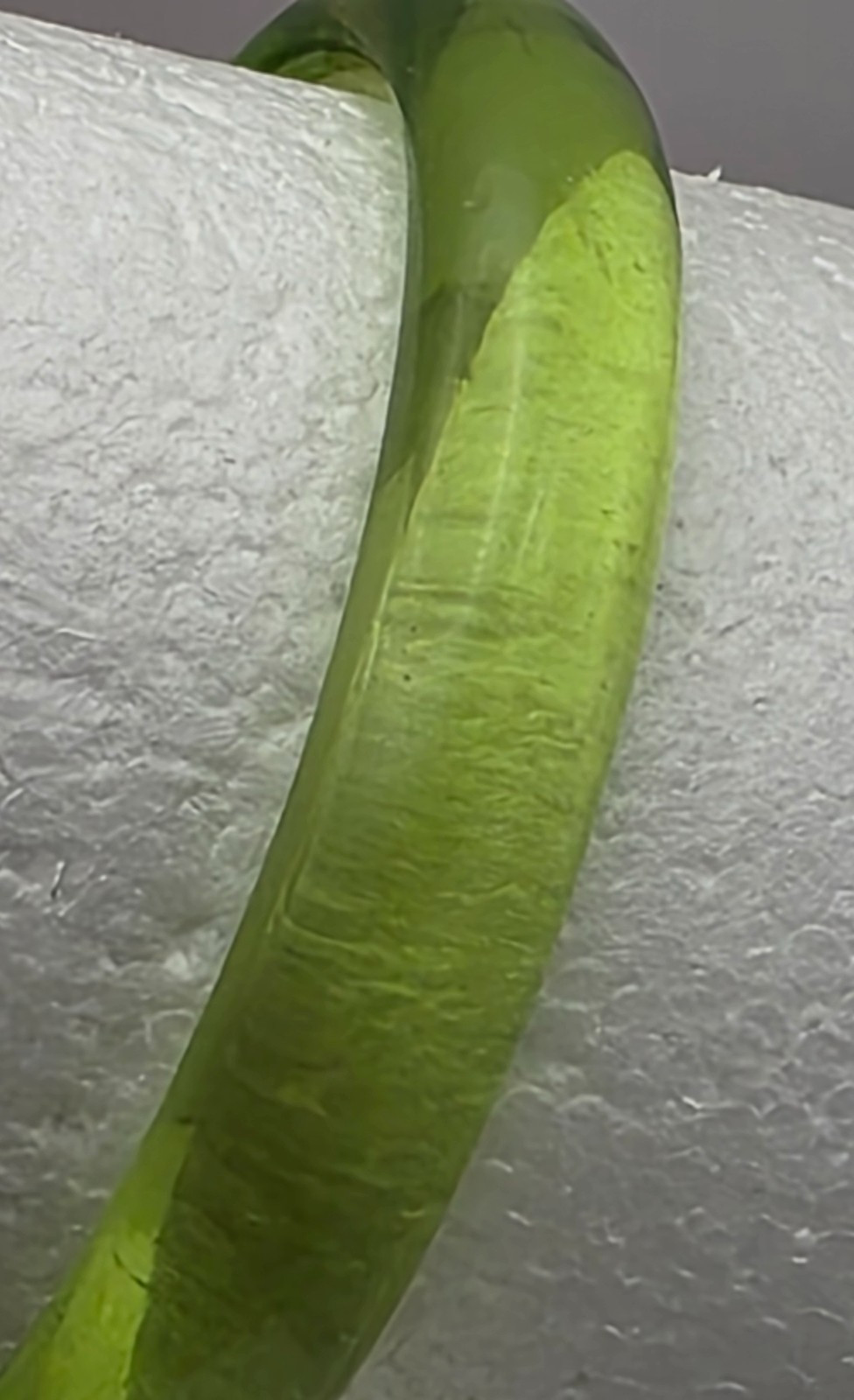 Vintage Translucent Avocado Green Lucite Bangle Bracelet 8″ 12.5mm Wide