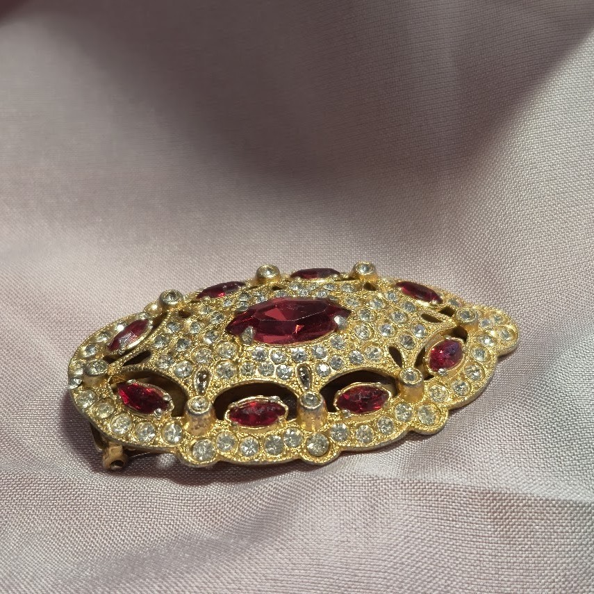 2.5 Inch Fur Dress Clip Vintage 1950 Gold Tone with Red Marquise Clear Round gem