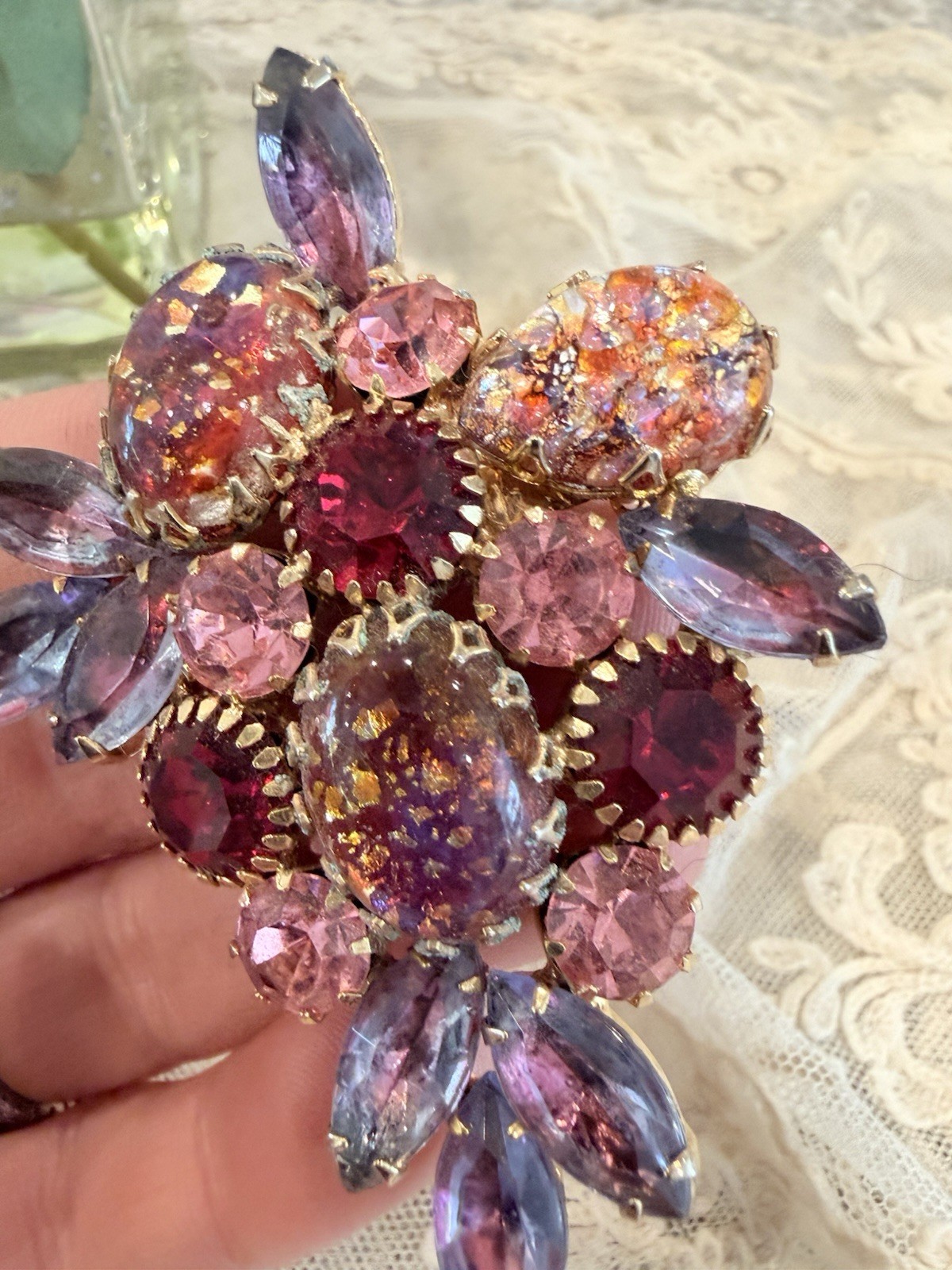 Juliana Style Brooch Pin Pink Red Purple Stones Rhinestone Gold Tone Vtg