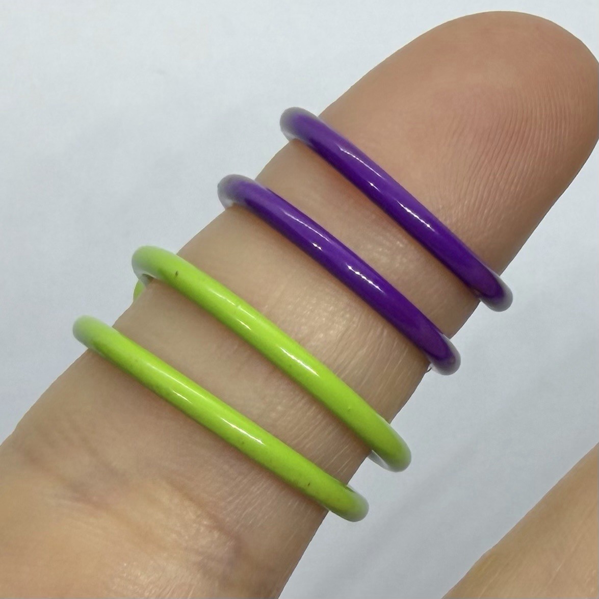 Vtg Lime Green Dark Purple 1970’s Enamel Full Hoop Omega Earrings Lot Tube Two