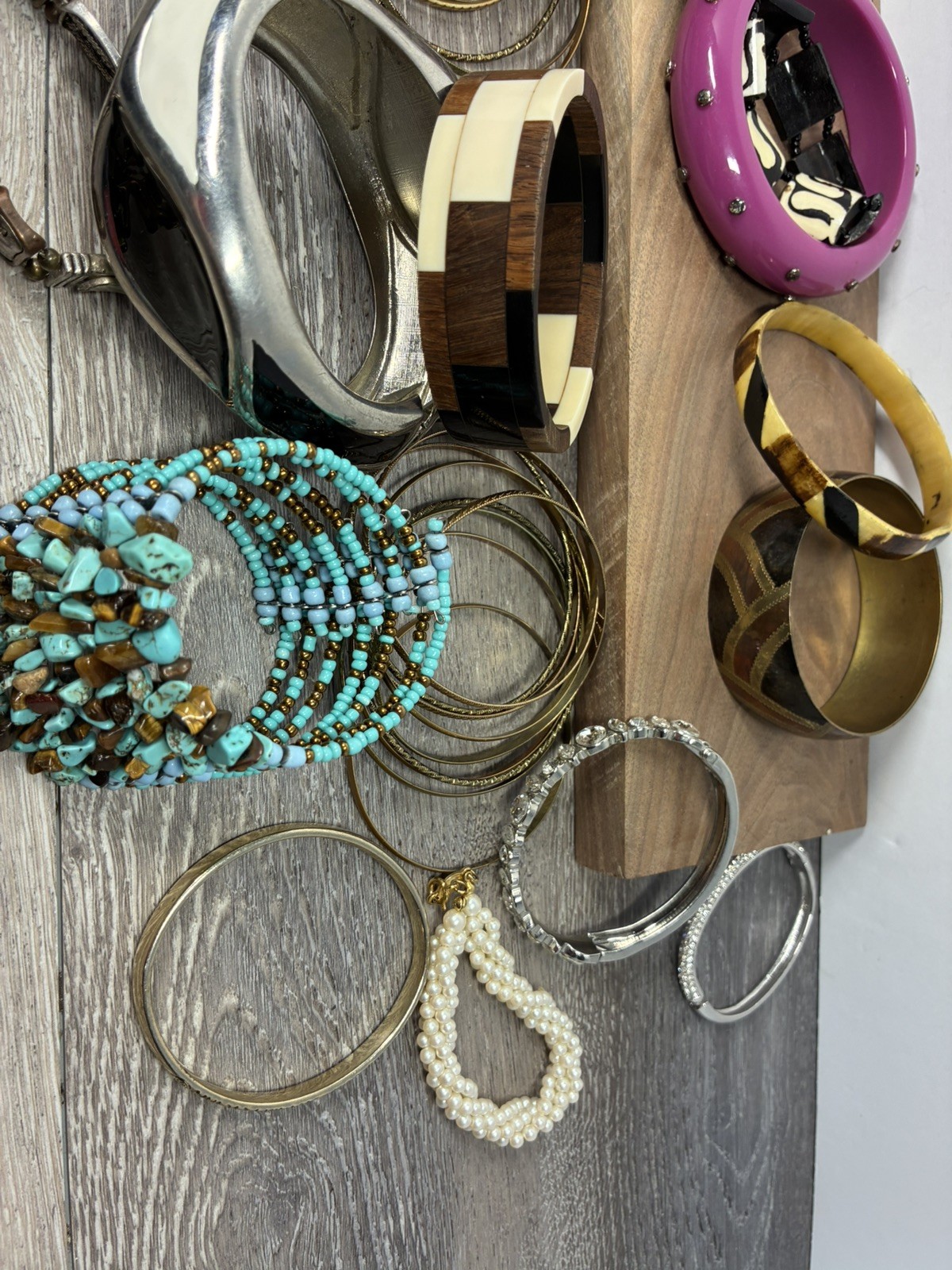 Mixed vintage Jewelry bracelets Lot Stone Wood Metal Resin Boho 80s