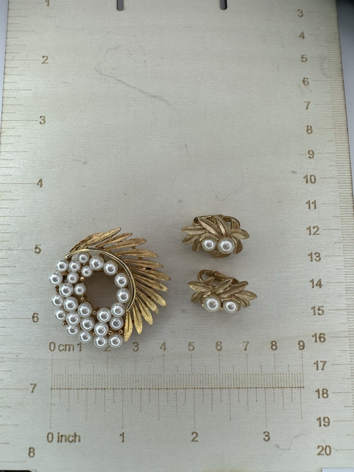 Vintage brooch Swirl Gold Tone With Faux Pearls Sold With Avon Clip Earrings