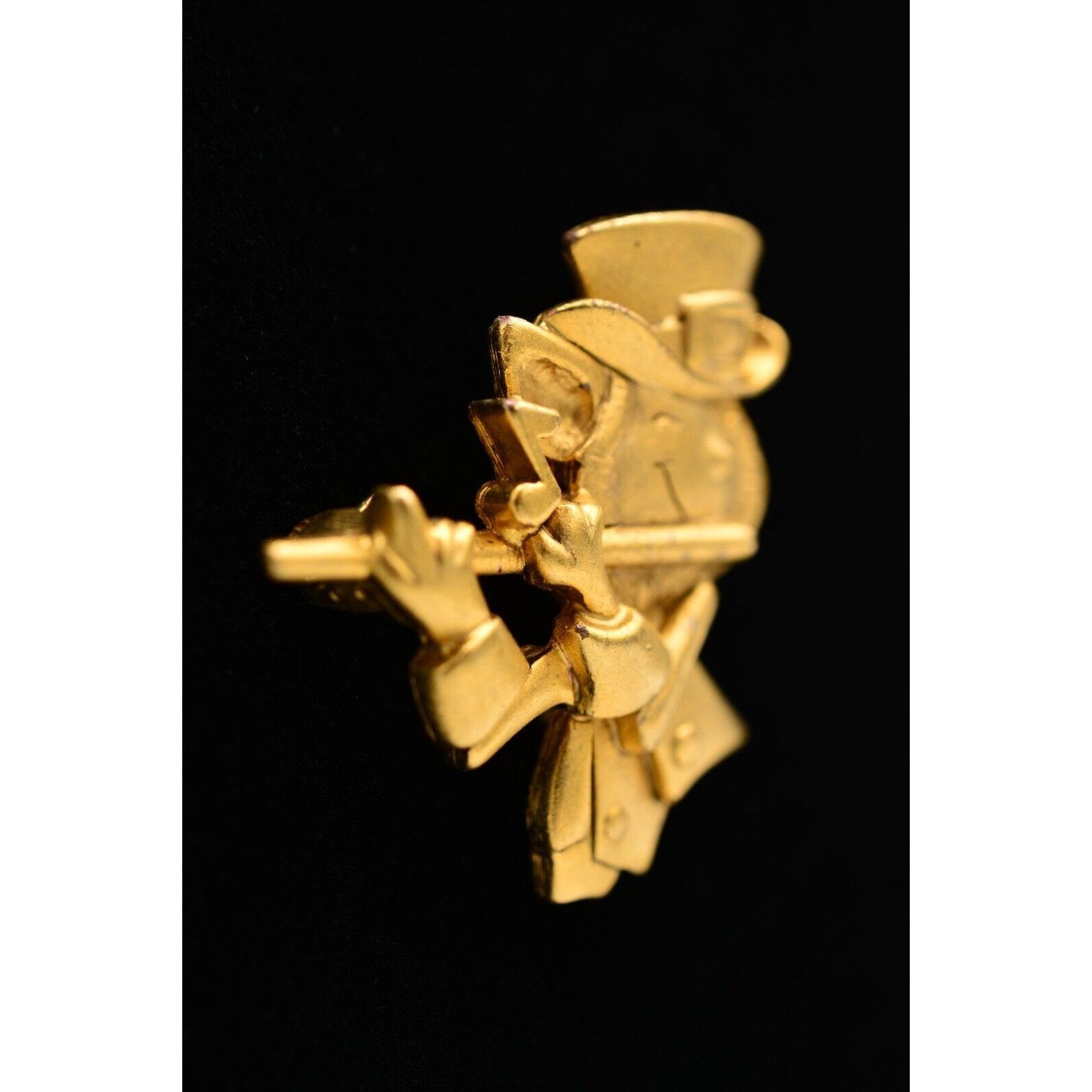 Vintage Lucky Leprechaun Pin Brooch Gold Flute St. Patrick’s Irish NOS 80s BinA6