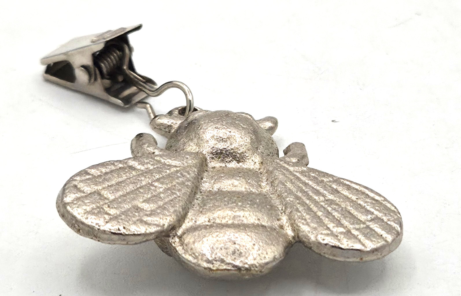 Vintage Tradewind Bay Pewter Bee 3D Tablecloth Weight Charm Brooch ⚡FREE SHIP⚡