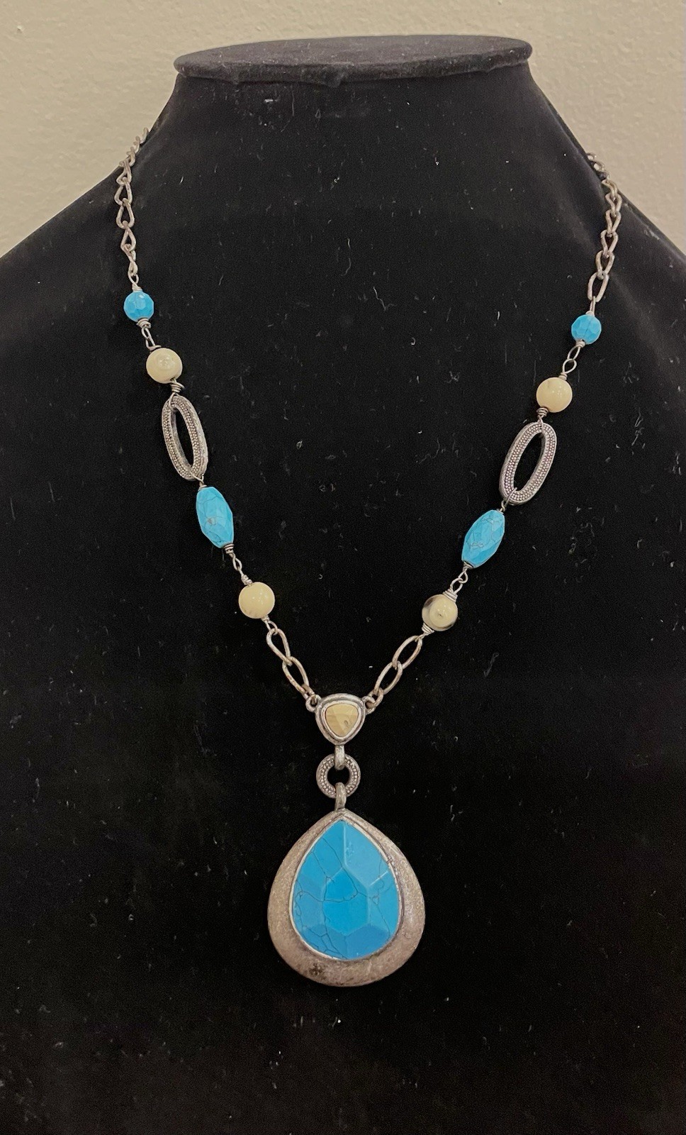 Vintage Lia Sophia Western Style Turquoise Colored Y-Drop Statement Necklace 20″