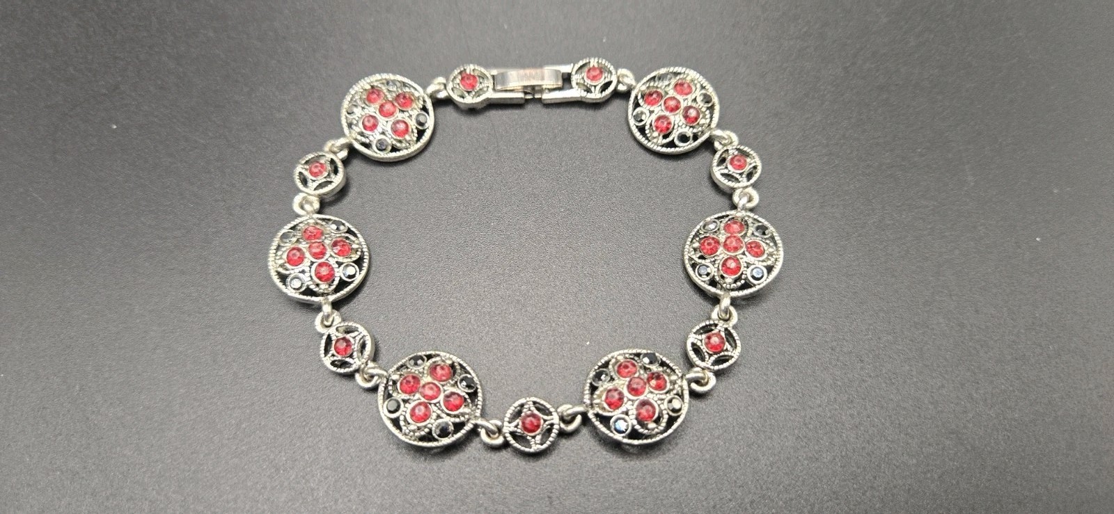 Vintage Monet Silver Tone Bracelet With Red & Black Stones 7 1/4″