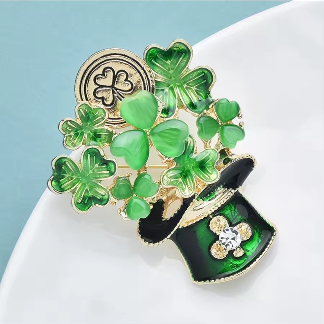 Irish St Patrick’s Day Lucky Leprechaun Hat Full O’Shamrocks Brooch Pin
