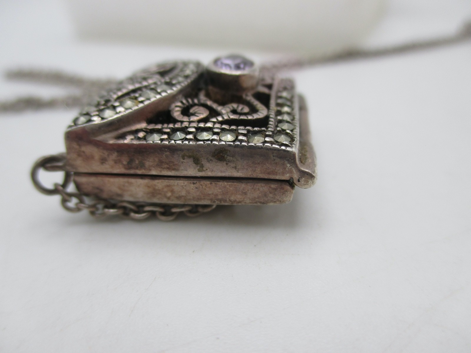 VTG Sterling Bali Scroll Amethyst Marcasite (2 missing) Purse Locket Necklace