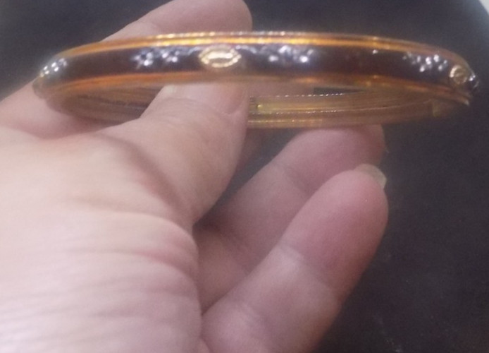 Vintage Chinese Redish Brown Gold Tone Bangle Bracelet (533)