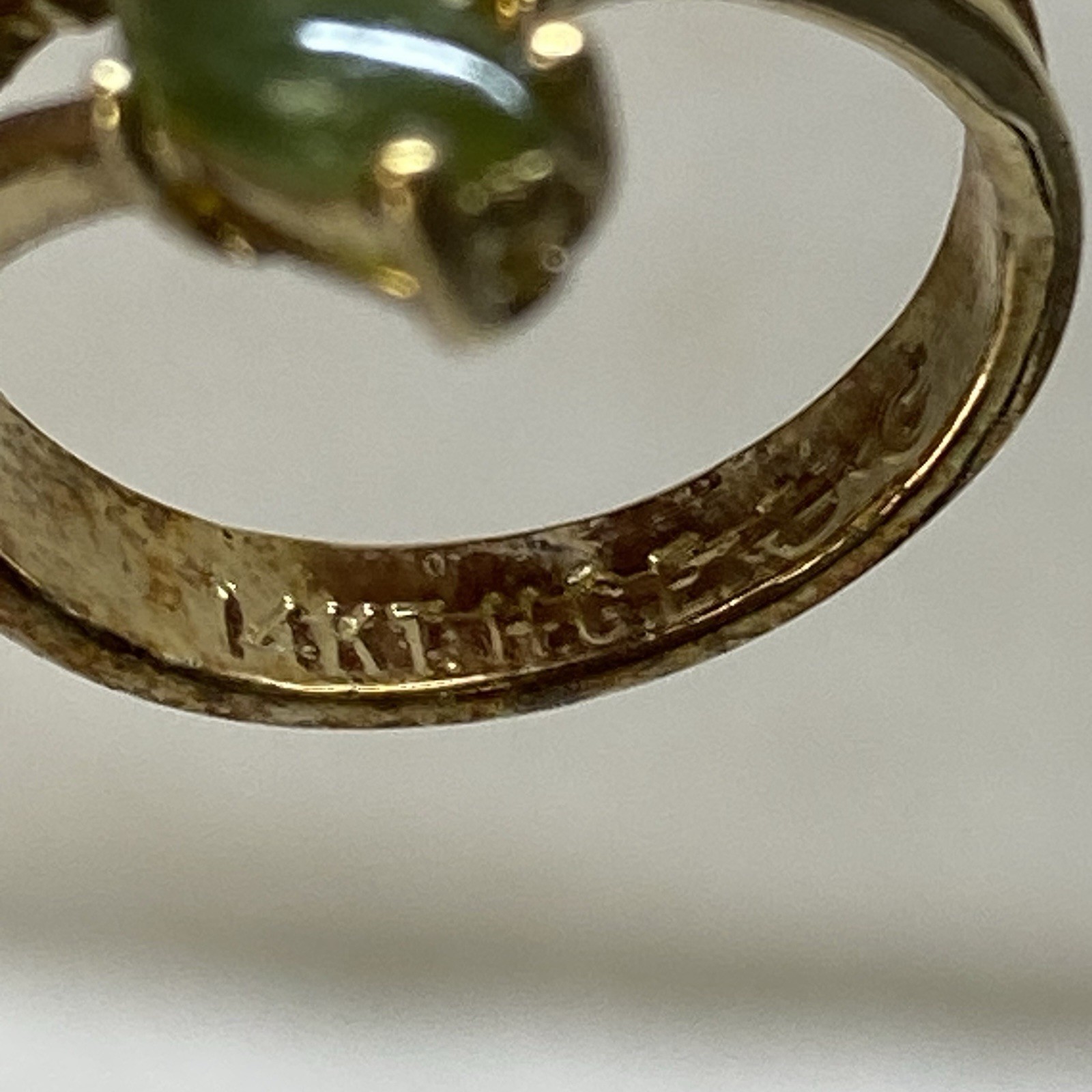 Antique/Vintage Designer 14 Kt. HGE Yellow Gold & Jade 5-Stone Ring Size 5