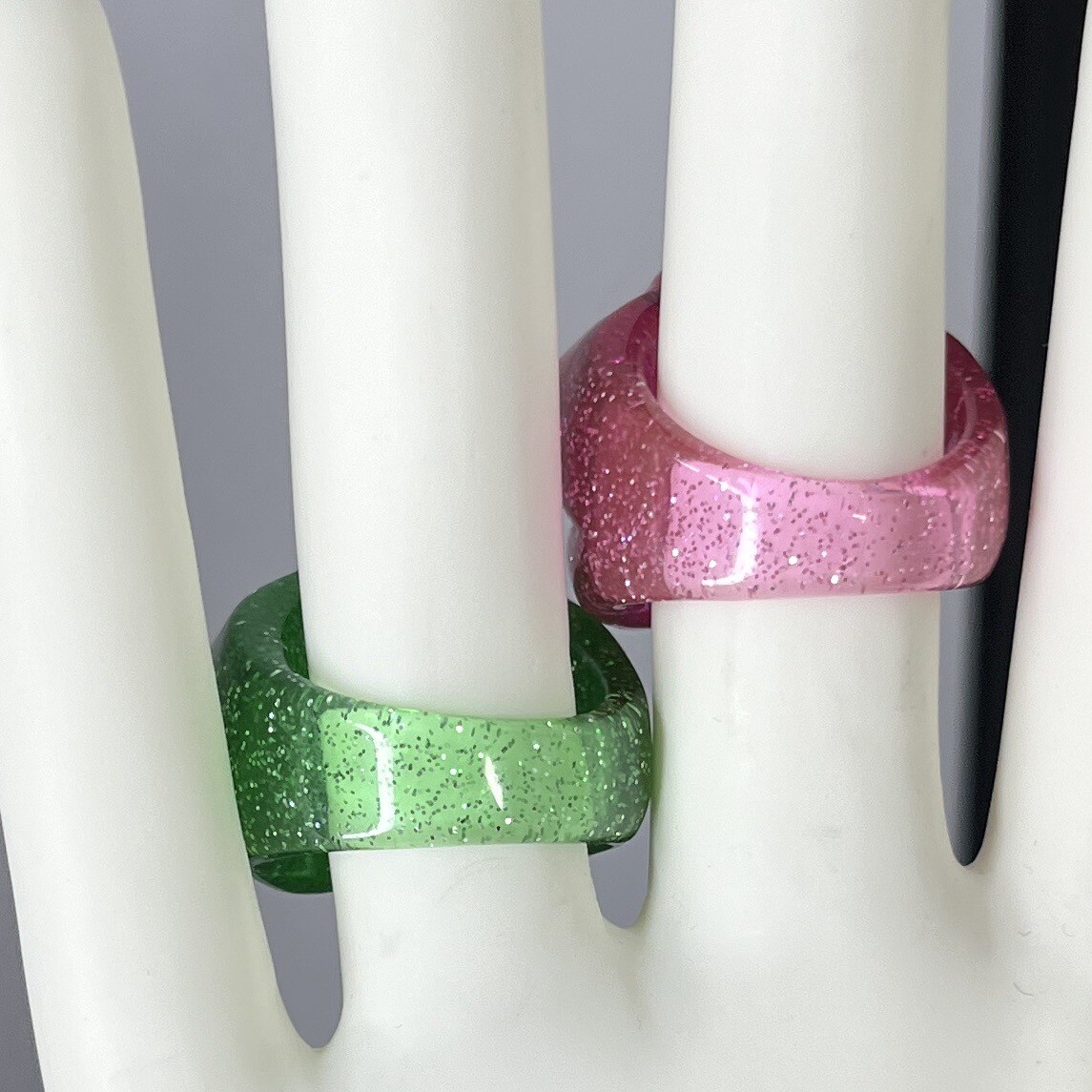 Chunky Lucite Flower Rings Rhinestone Pink Green Glitter Size 7 Retro Daisy Set