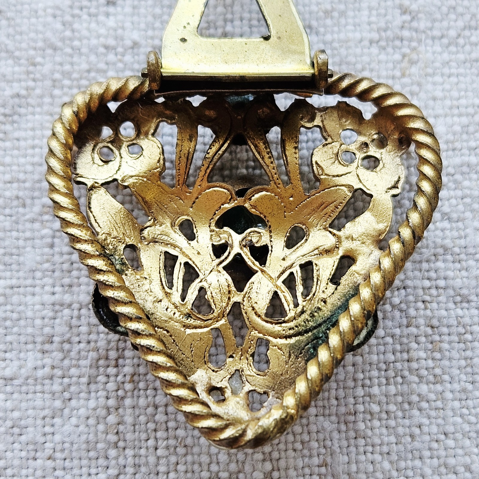 Vintage Gold Tone Multi Color Rhinestone Faux Pearls Flower Filigree Fur Clip