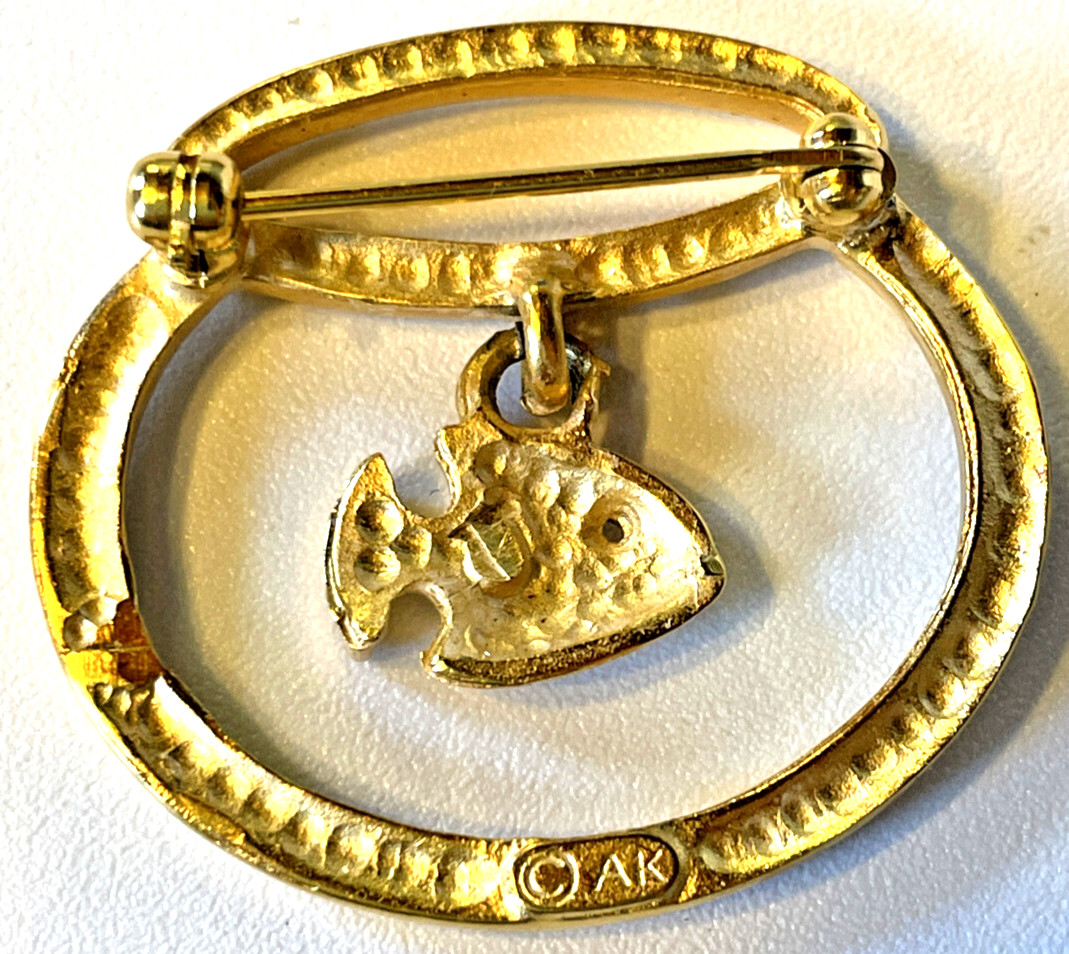 Vintage Jewelry Pin Signed Anne Klein Goldfish In Bowl Gold Toned Metal