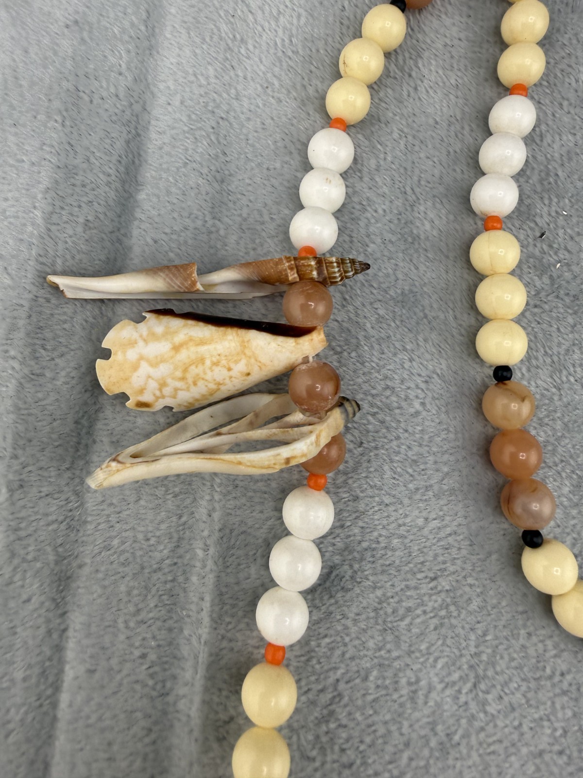 Vintage Kenneth Lane Necklace Beaded Brown White Shell 32″ Signed