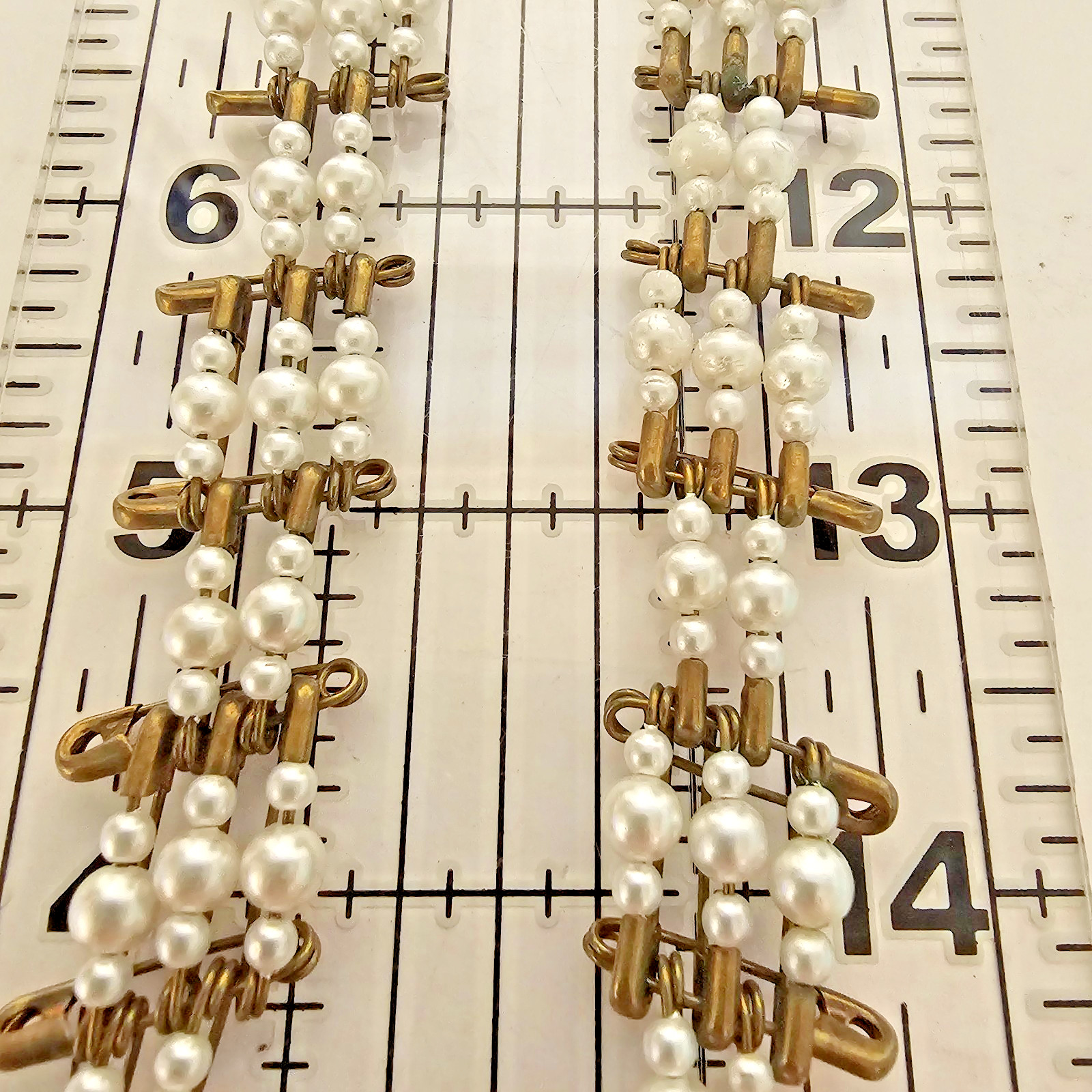 VTG Handcrafted Boho ’70s Safety Pin White Bead Faux Pearl Necklace 27″L Upcycle