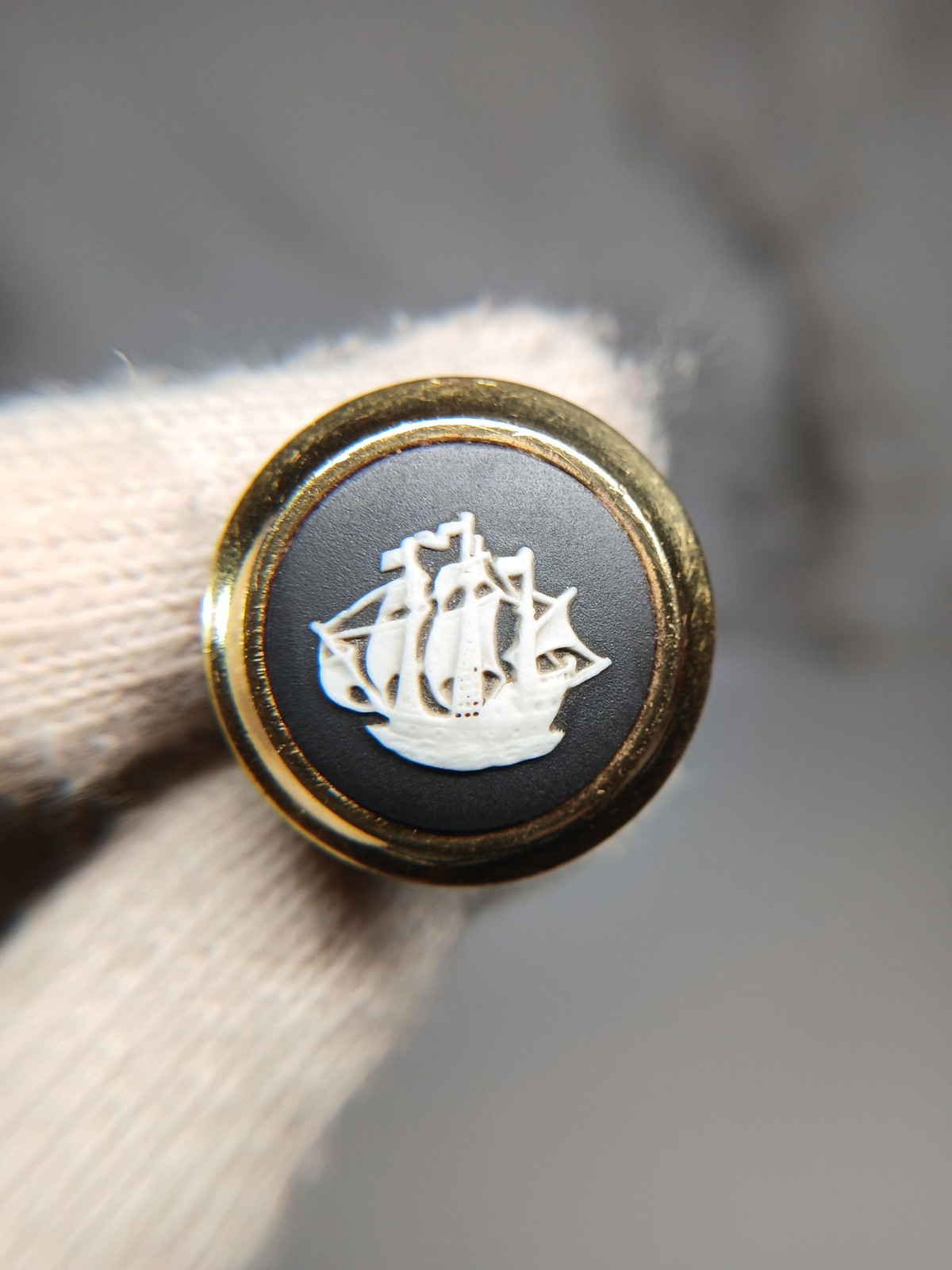 Vintage Wedgwood Black Jasperware Ship Single Cufflink Gold Tone England