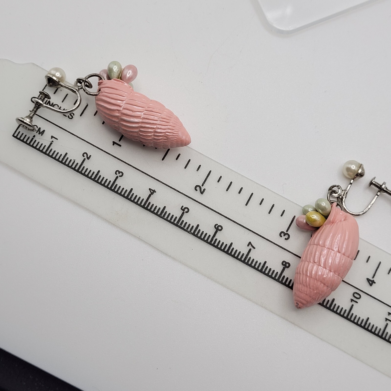 VTG Screw Back Earrings Figural Pink Enamel Conch Shell Shape