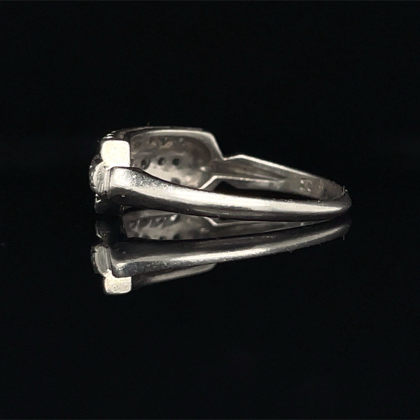 Art Deco 0.35 Carat D VVS2 Platinum Diamond Band Ring Size 6